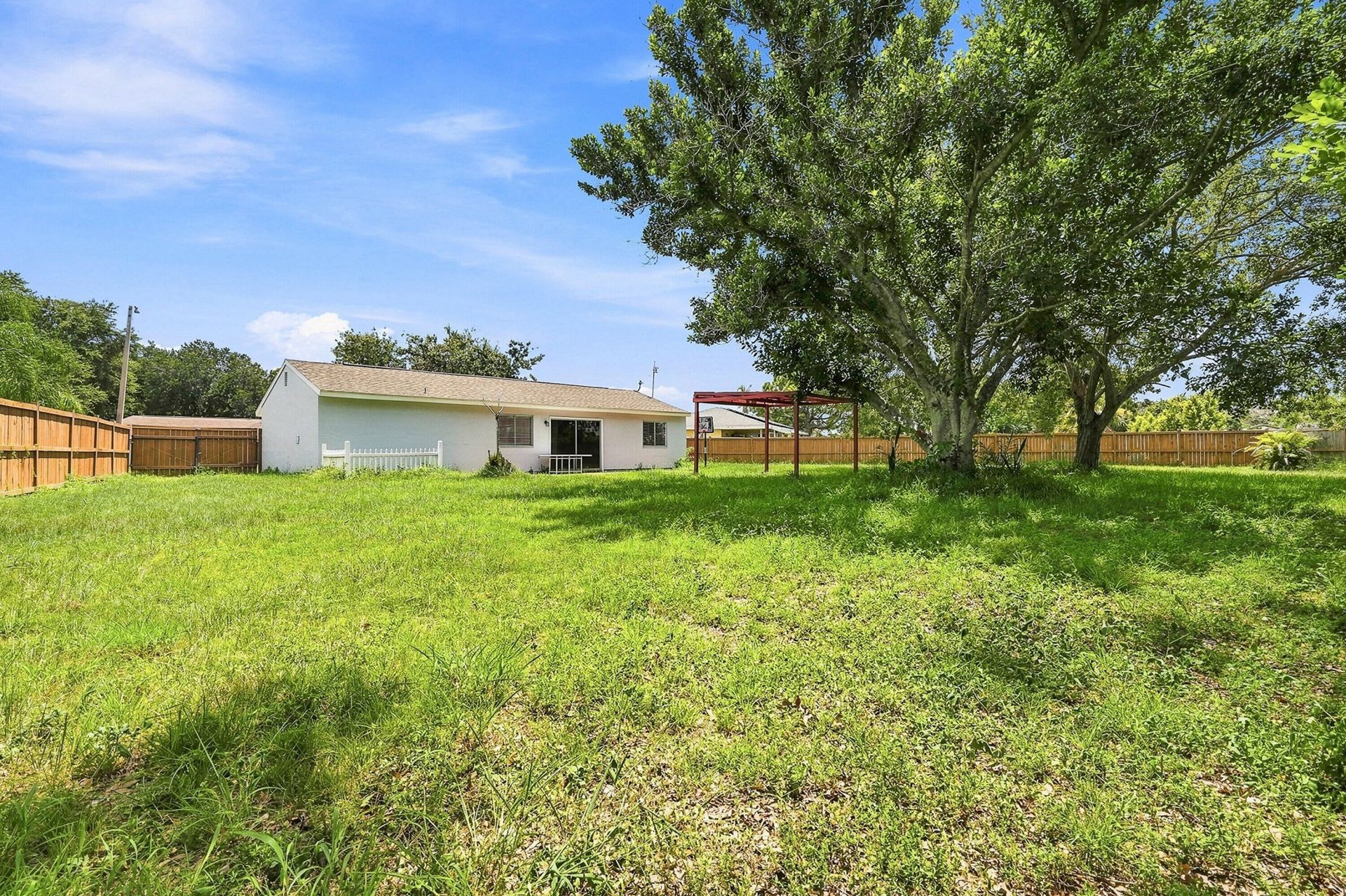 484 SW Eastport Circle, Port Saint Lucie, FL 34953 Photo