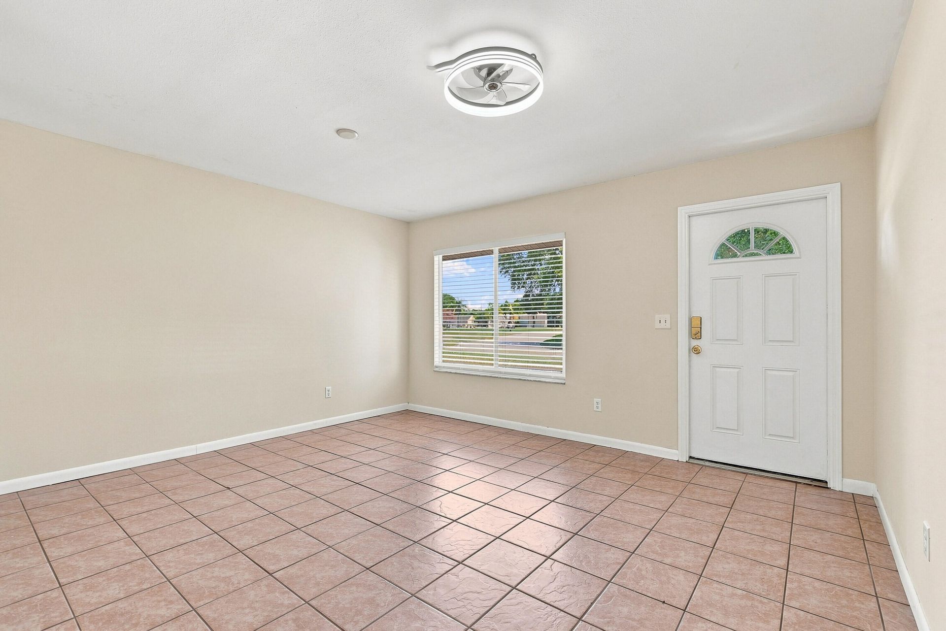 484 SW Eastport Circle, Port Saint Lucie, FL 34953 Photo
