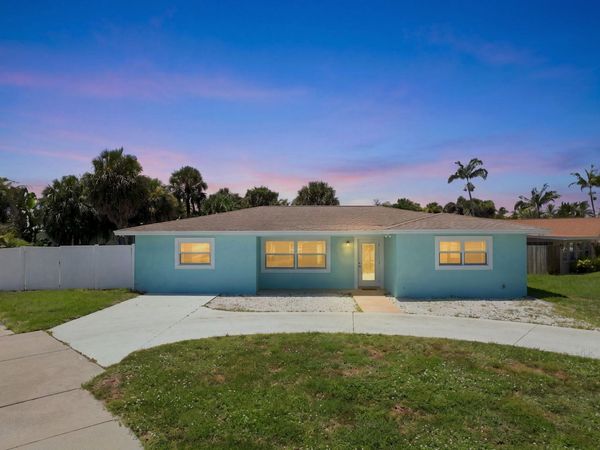 1935 CYPRESS Avenue, Fort Pierce, FL 34949