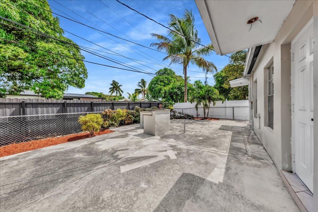 6311 SW 2nd Street, Margate, FL 33068 Photo