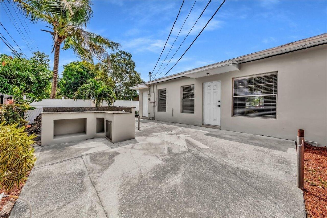 6311 SW 2nd Street, Margate, FL 33068 Photo