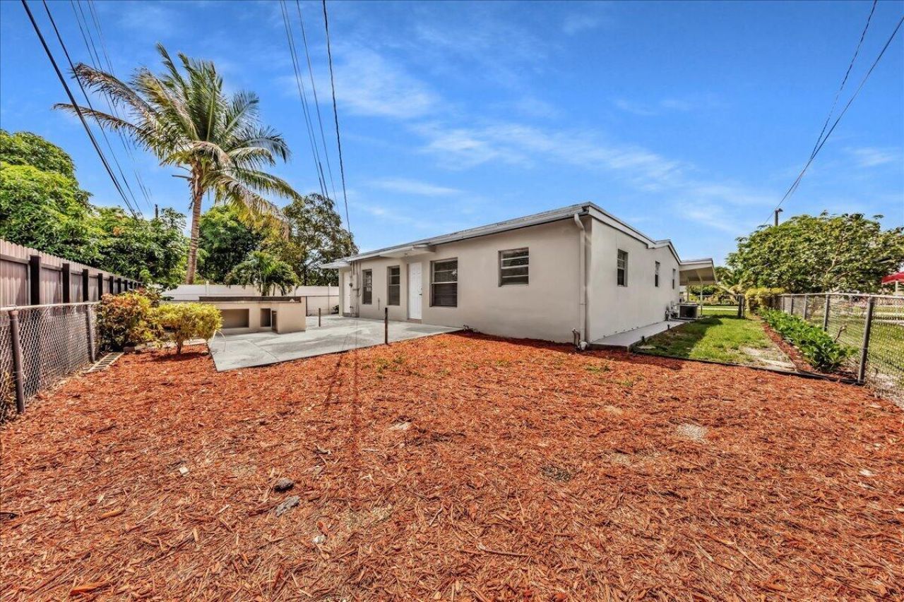 6311 SW 2nd Street, Margate, FL 33068 Photo