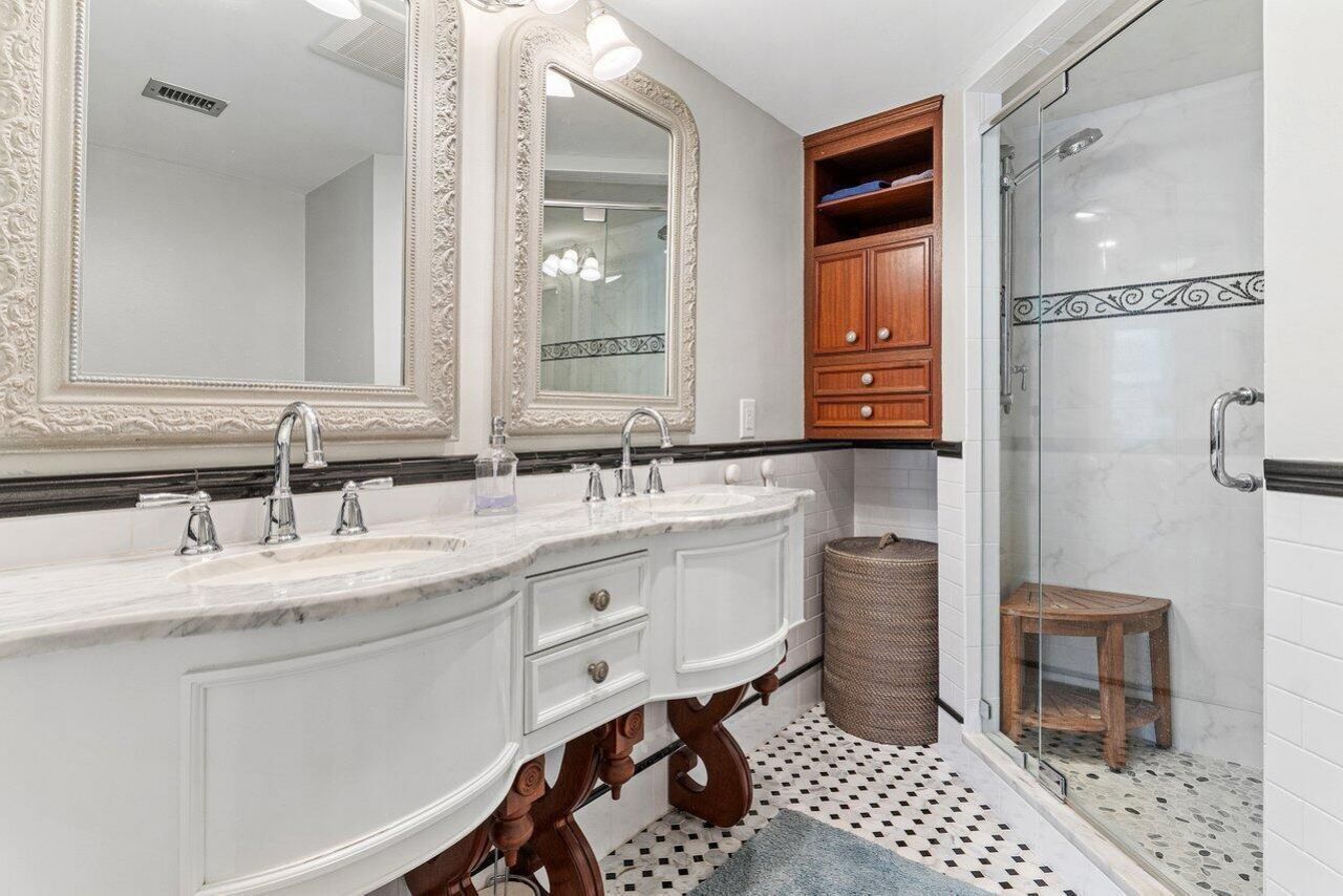17 Royal Palm Way, Unit 105, Boca Raton, FL 33432 Photo