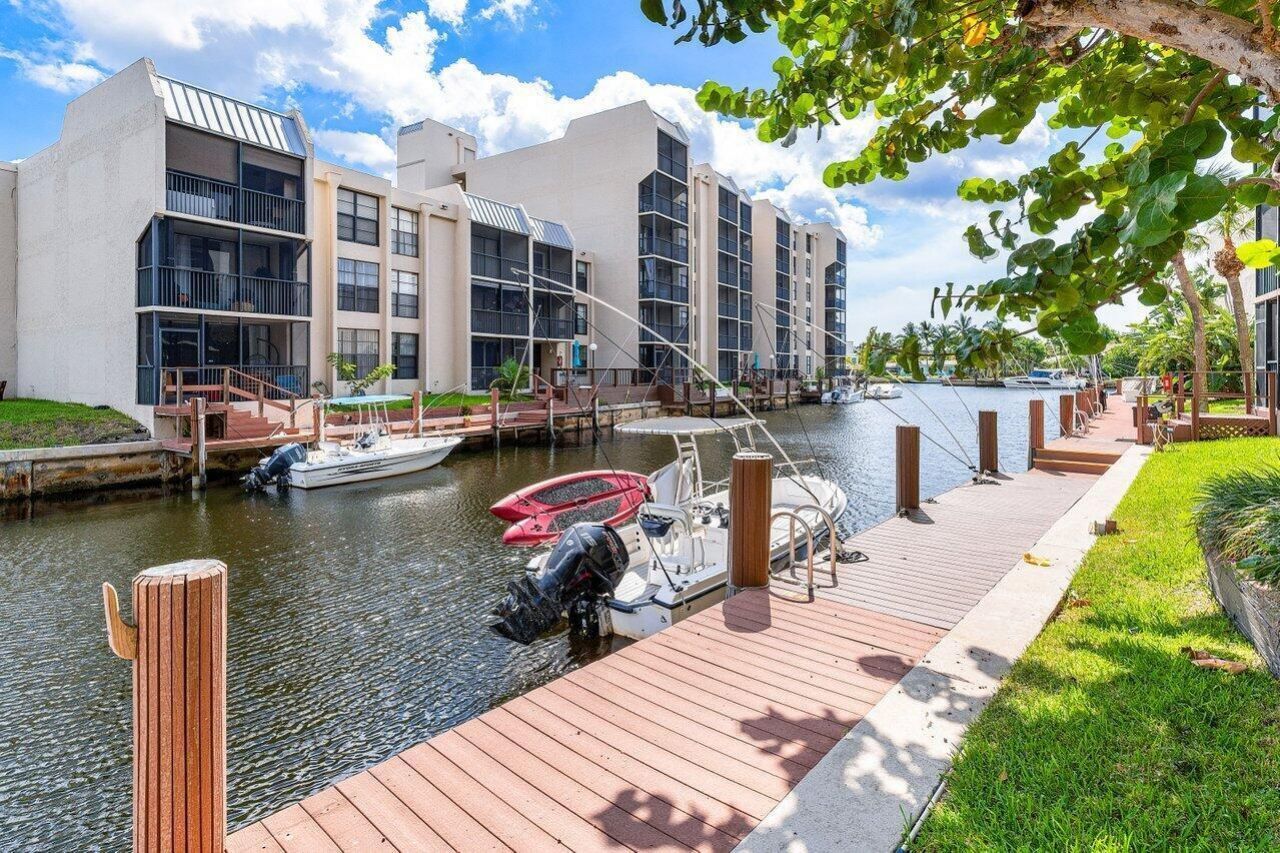 17 Royal Palm Way, Unit 105, Boca Raton, FL 33432 Photo