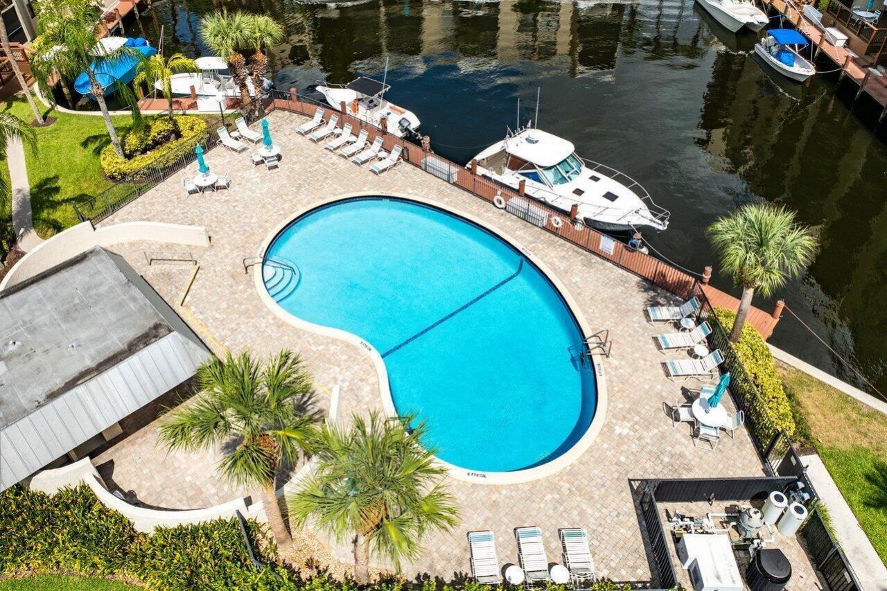 17 Royal Palm Way, Unit 105, Boca Raton, FL 33432 Photo