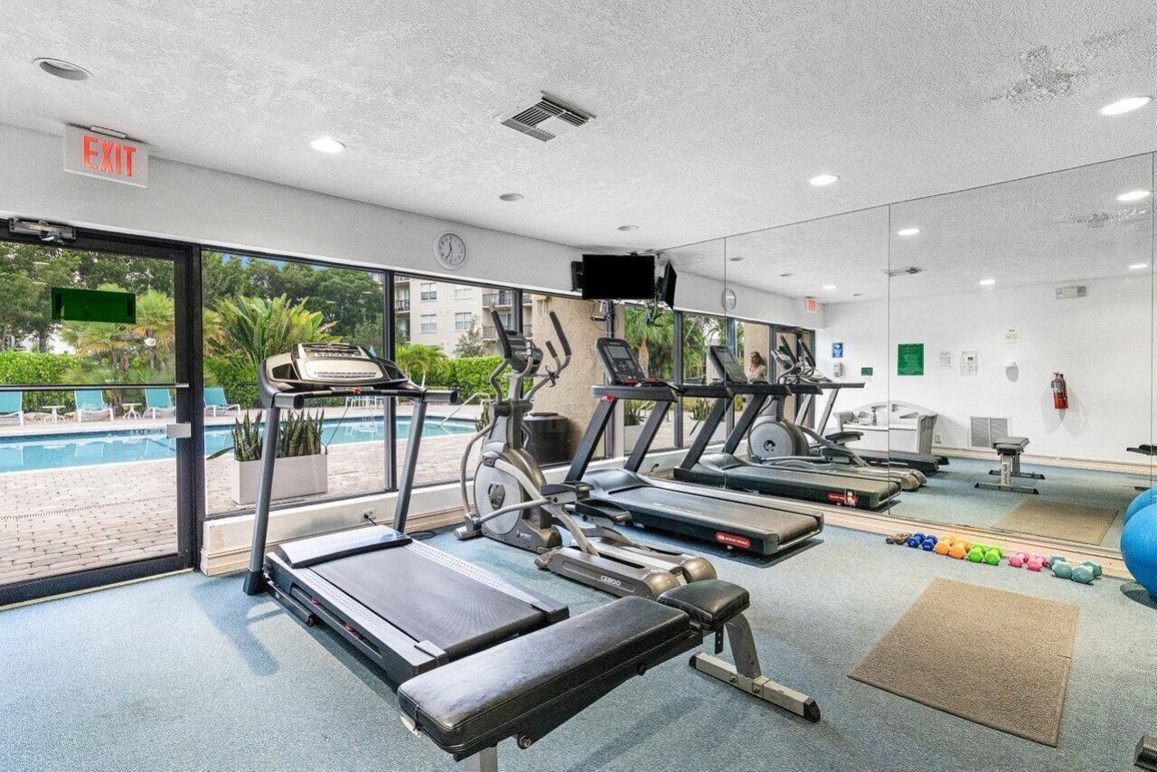 17 Royal Palm Way, Unit 105, Boca Raton, FL 33432 Photo