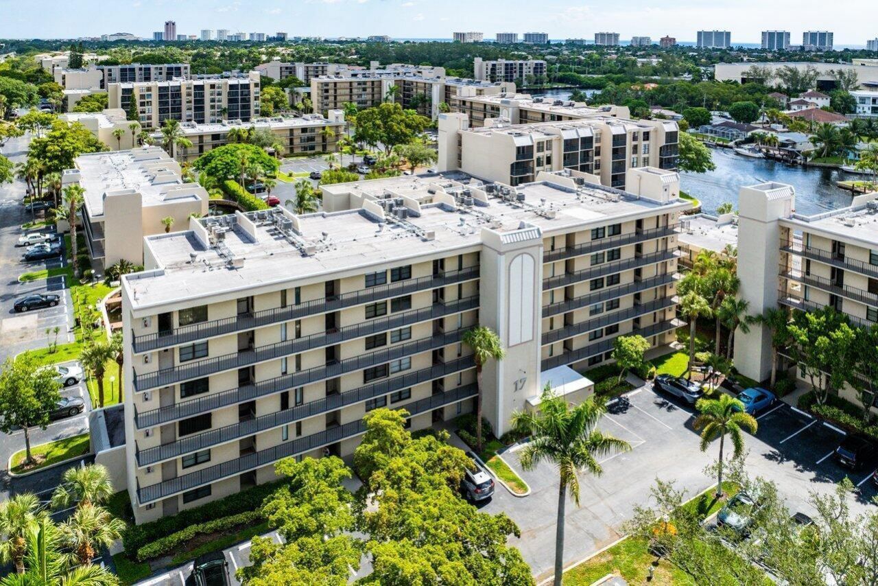 17 Royal Palm Way, Unit 105, Boca Raton, FL 33432 Photo