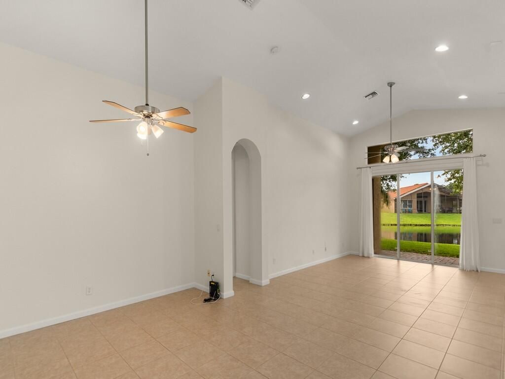 2287 SW Newport Isles Boulevard, Port Saint Lucie, FL 34953 Photo