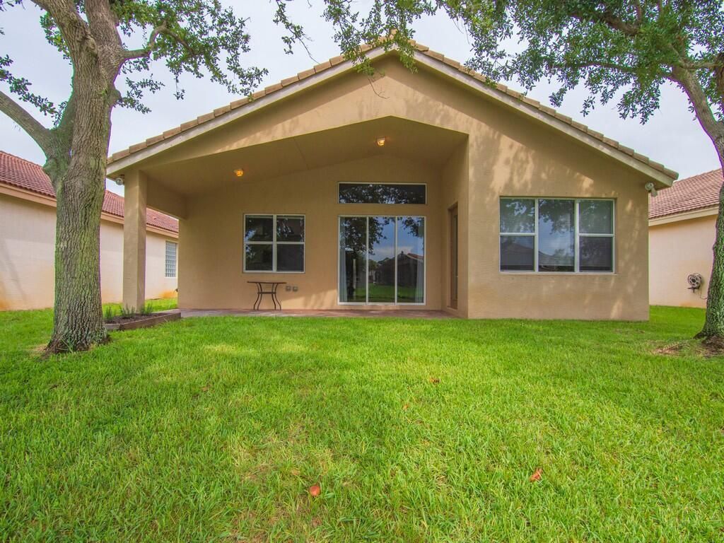 2287 SW Newport Isles Boulevard, Port Saint Lucie, FL 34953 Photo
