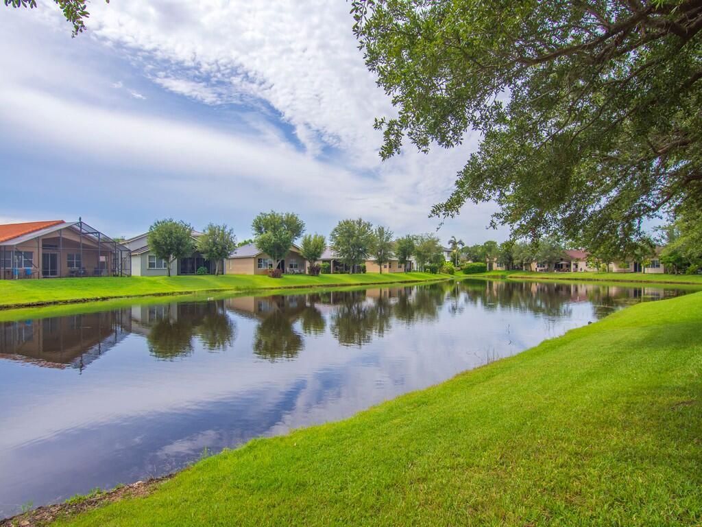 2287 SW Newport Isles Boulevard, Port Saint Lucie, FL 34953 Photo