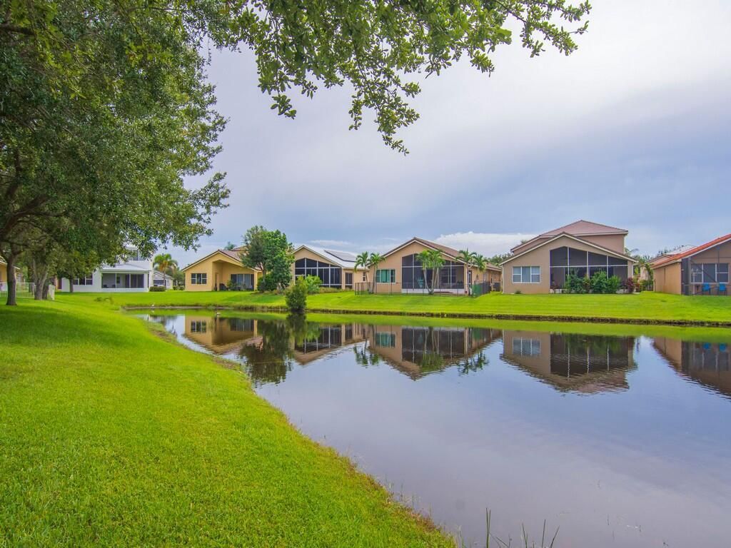 2287 SW Newport Isles Boulevard, Port Saint Lucie, FL 34953 Photo