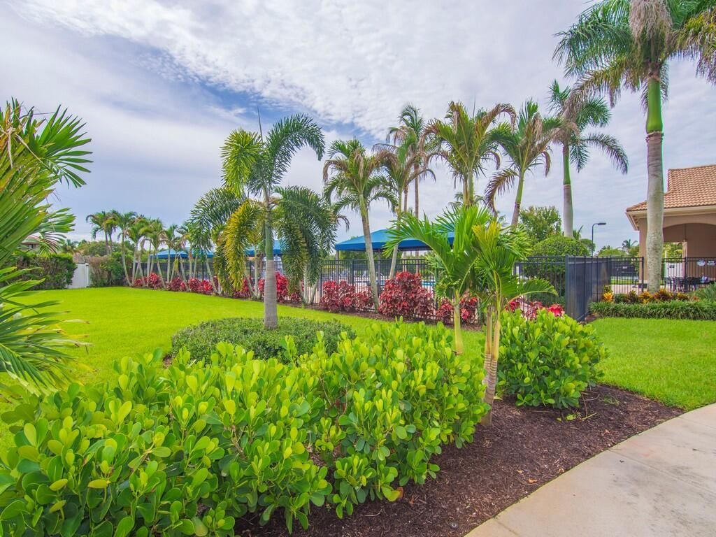 2287 SW Newport Isles Boulevard, Port Saint Lucie, FL 34953 Photo