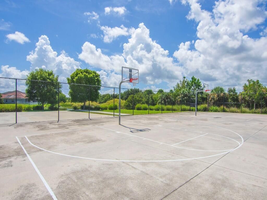 2287 SW Newport Isles Boulevard, Port Saint Lucie, FL 34953 Photo