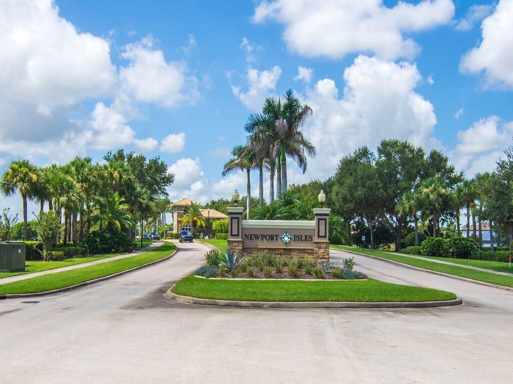 2287 SW Newport Isles Boulevard, Port Saint Lucie, FL 34953 Photo