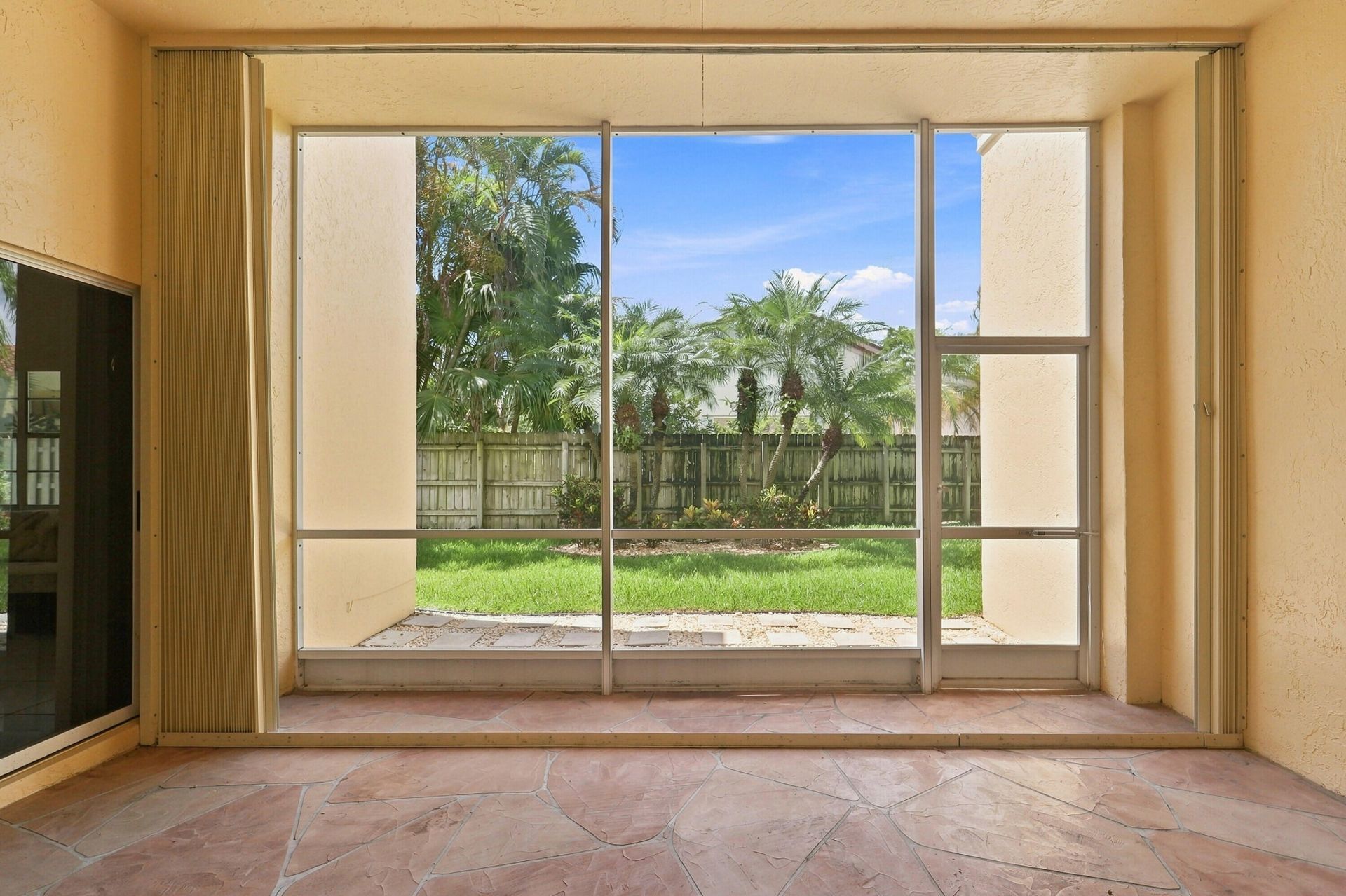 143 Cameron Court, Weston, FL 33326 Photo