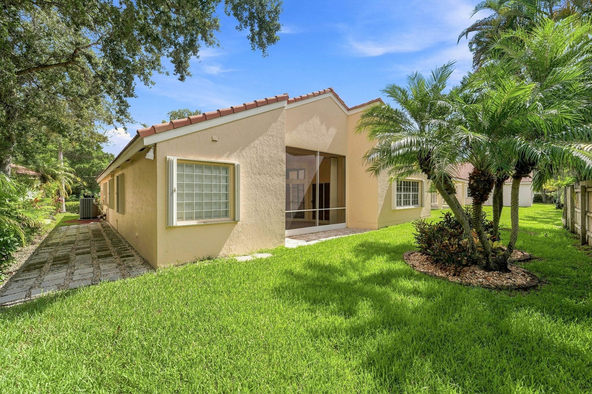 143 Cameron Court, Weston, FL 33326 Photo