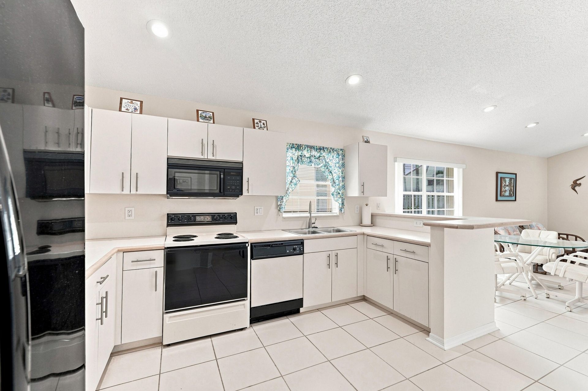 143 Cameron Court, Weston, FL 33326 Photo