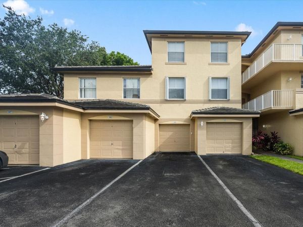 2020 Greenview Shores Boulevard, Unit 102, Wellington, FL 33414
