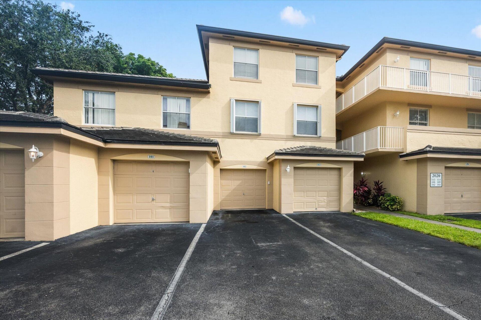 2020 Greenview Shores Boulevard, Unit 102, Wellington, FL 33414 Photo
