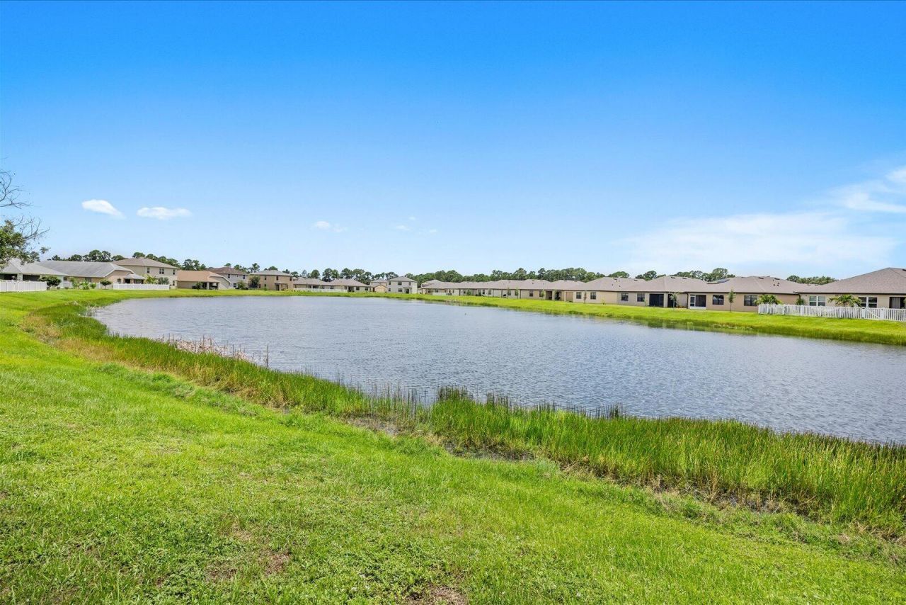 435 Seafoam Circle, Fort Pierce, FL 34945 Photo