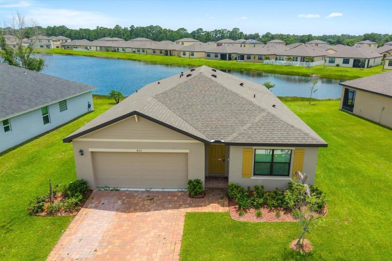 435 Seafoam Circle, Fort Pierce, FL 34945 Photo
