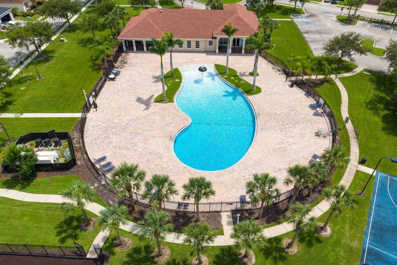 435 Seafoam Circle, Fort Pierce, FL 34945 Photo