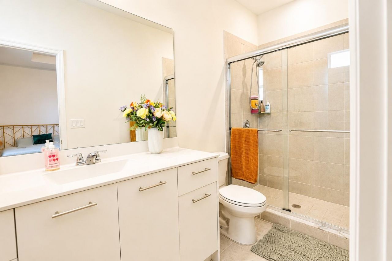 12092 NW 24th Place, Miami, FL 33167 Photo