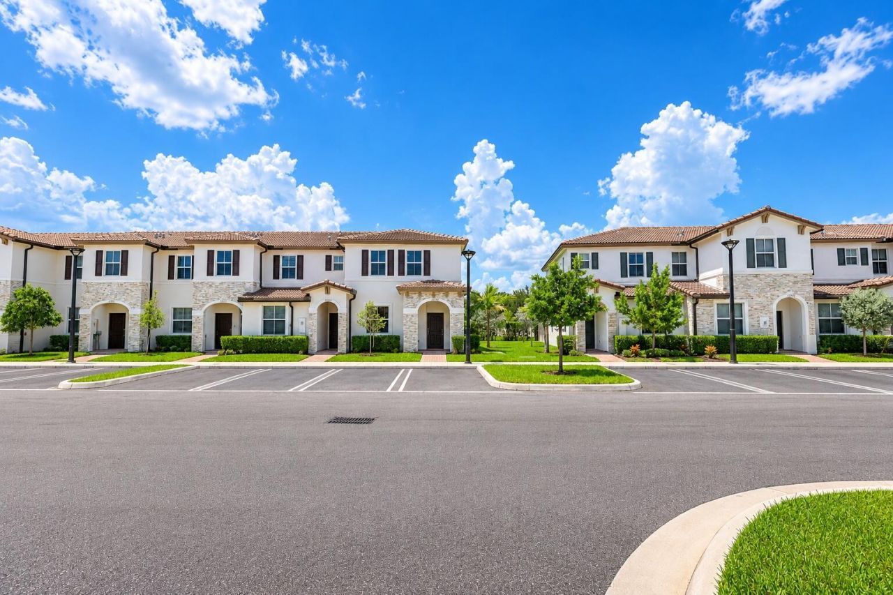 12092 NW 24th Place, Miami, FL 33167 Photo