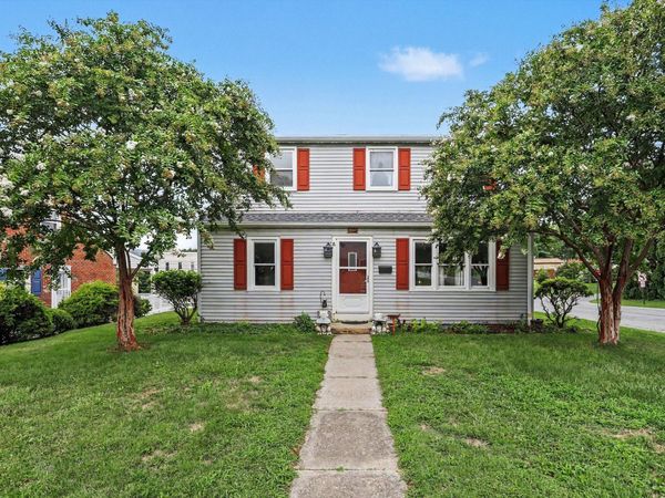 1061 GRINNELL AVENUE, COLUMBIA, PA 17512