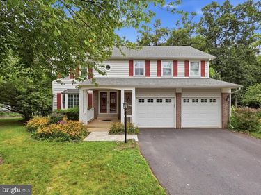 6595 ROCKLAND DRIVE, CLIFTON, VA 20124