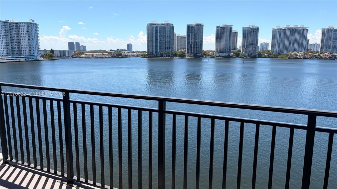 17720 N Bay Rd , Unit 6C, Sunny Isles Beach, FL 33160 Photo