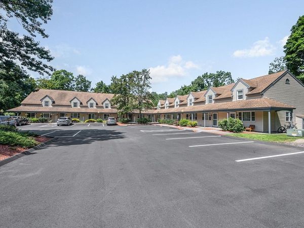 11 Kennedy Drive, Unit 11, Chelmsford, MA 01863