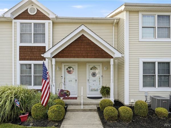 127 Olde Stone Lane , Lancaster, NY 14086