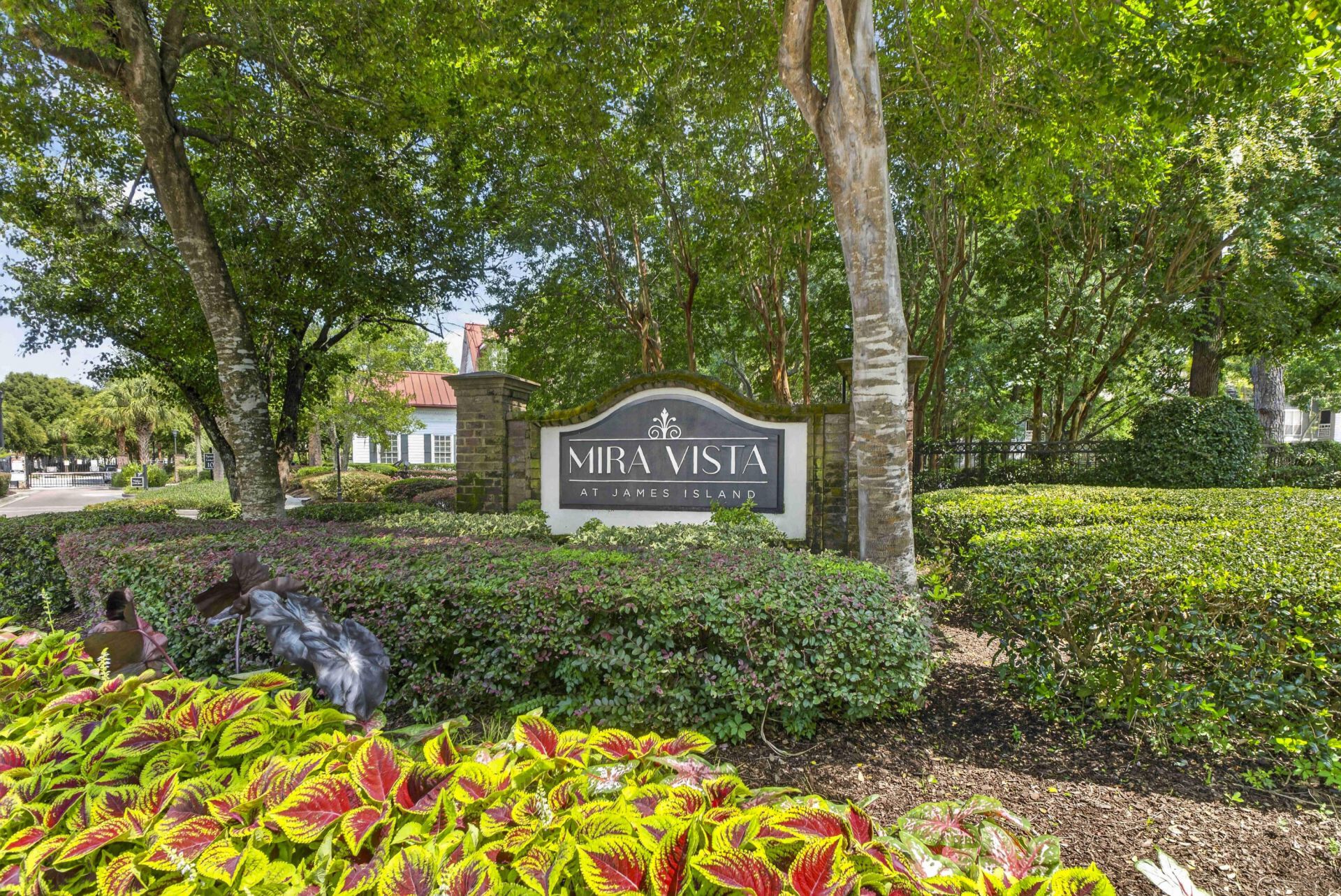 1636 Telfair Way Photo 3