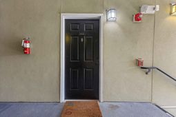 1636 Telfair Way photo 4