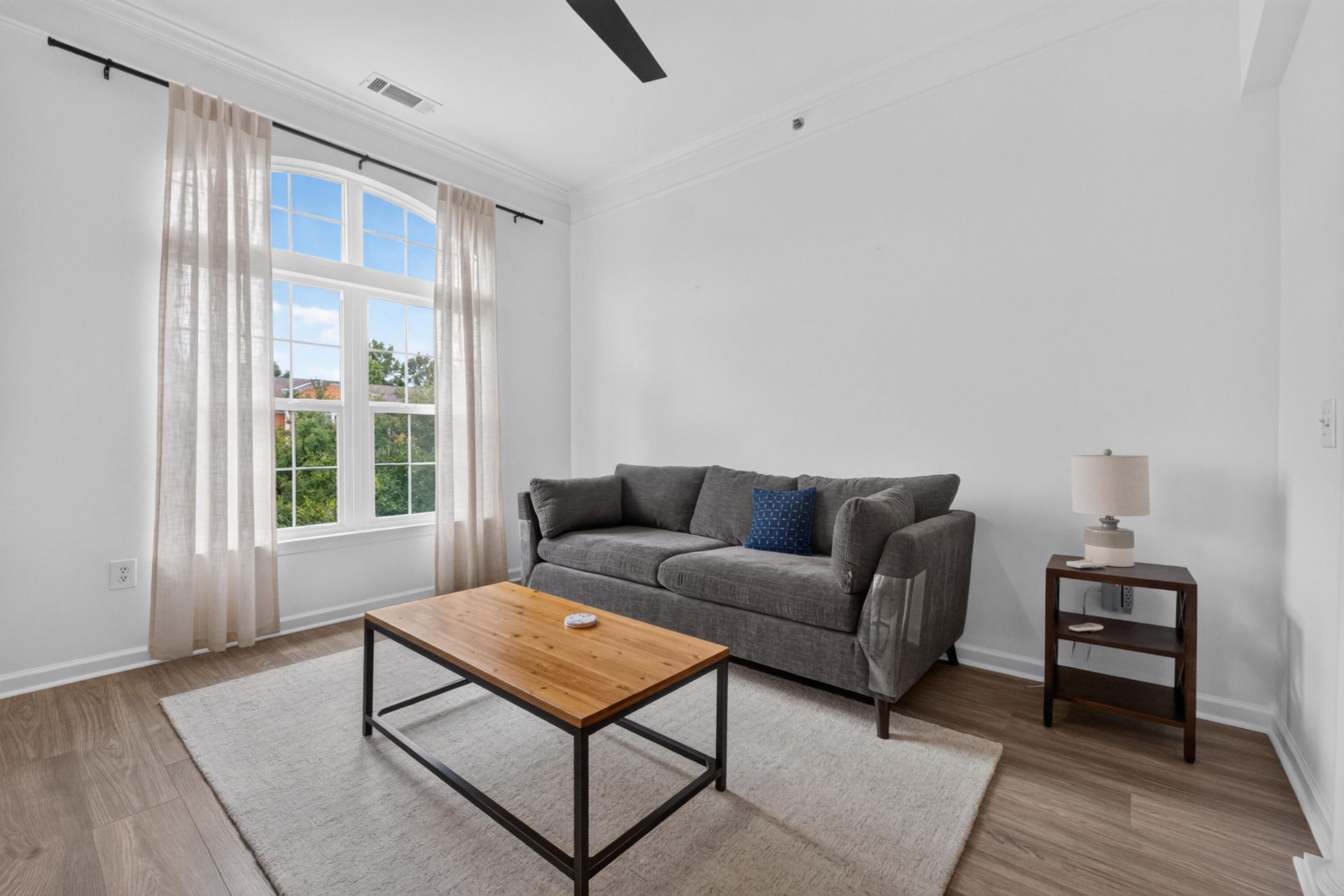 1636 Telfair Way Photo 8