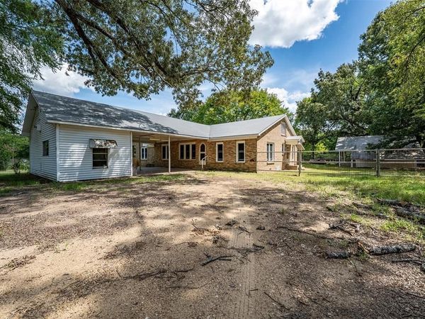 5250 Fm 2494, Athens, TX 75751