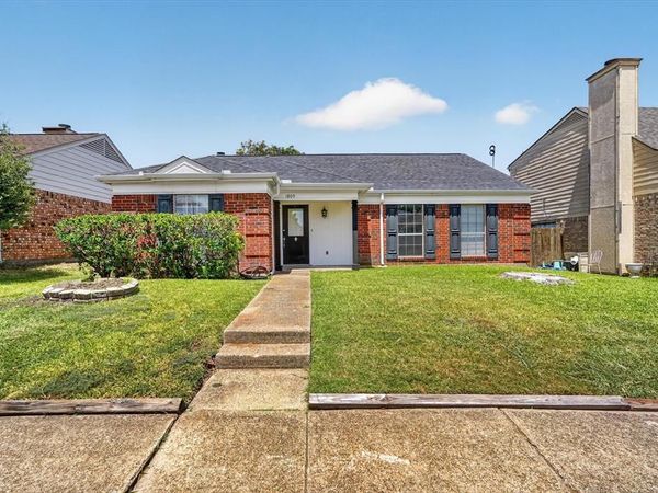 1809 Smokey Mountain Trail, Mesquite, TX 75149