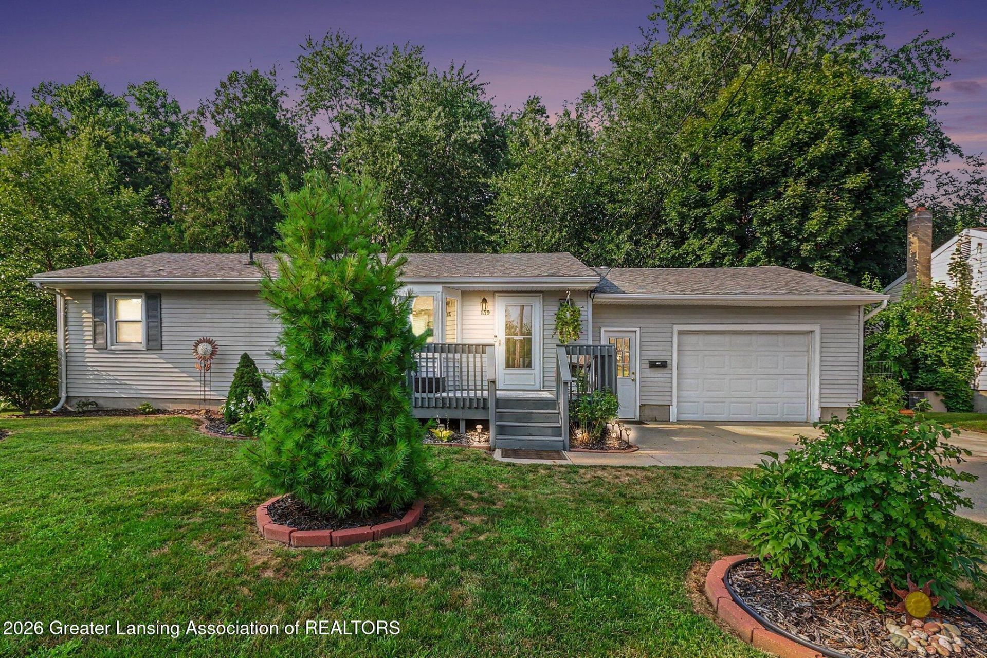 139 Oakwood Street, Grand Ledge, MI 48837 Main Photo