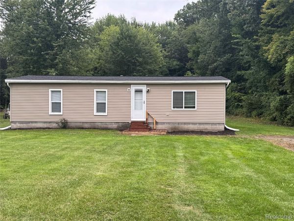 28747 West Road, Huron Township, Mi 48164