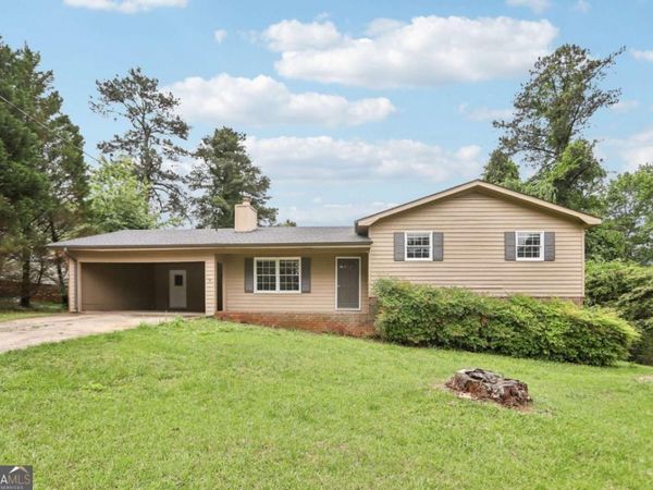 6041 Ridge Way, Douglasville, GA 30135