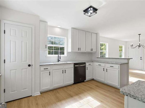 2772 Arctic Court, Morrow, GA 30260