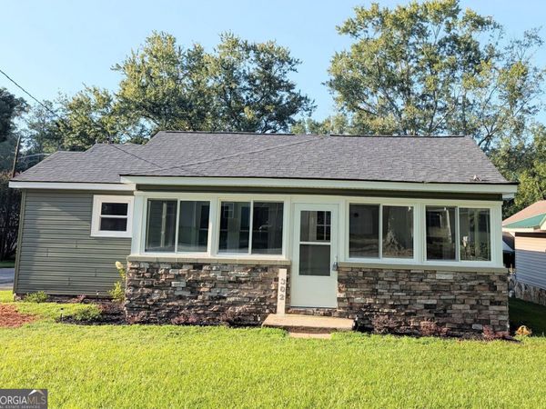 302 Pennsylvania Avenue, Carrollton, GA 30117