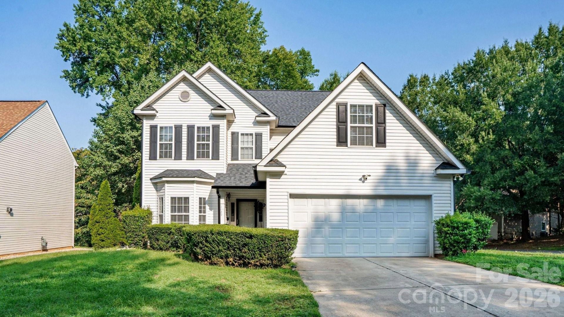 2429 Oakdale Creek Lane, Charlotte, NC 28216 Main Photo