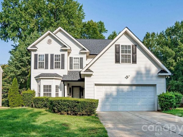 2429 Oakdale Creek Lane, Charlotte, NC 28216