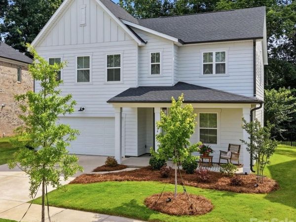8114 Franklin Trail Street, Charlotte, NC 28227