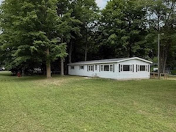 2839 Ironwood W, Traverse City, MI 49685