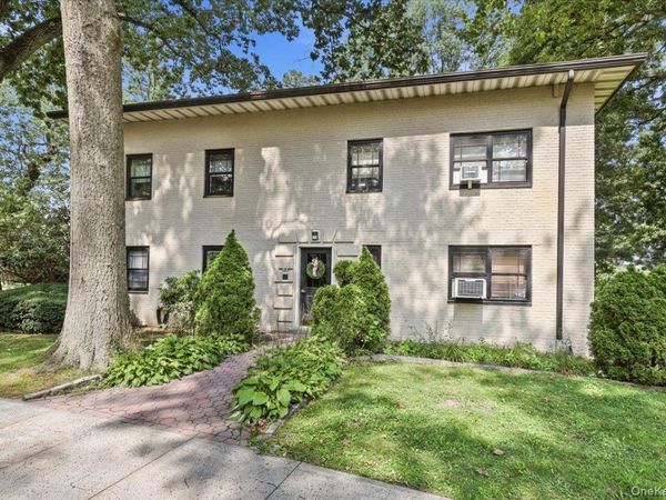 5 Whitehall Road, Unit 1L, Eastchester, NY 10709