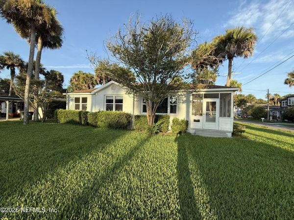 1096 EAST COAST Drive, Atlantic Beach, FL 32233