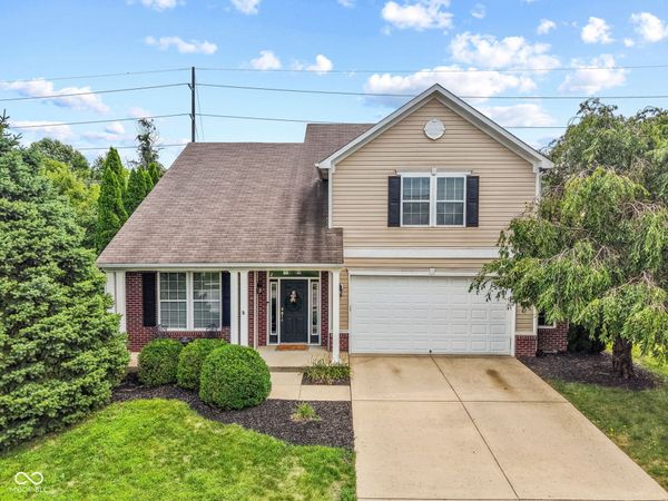 1381 Brookway Drive, Avon, IN 46123